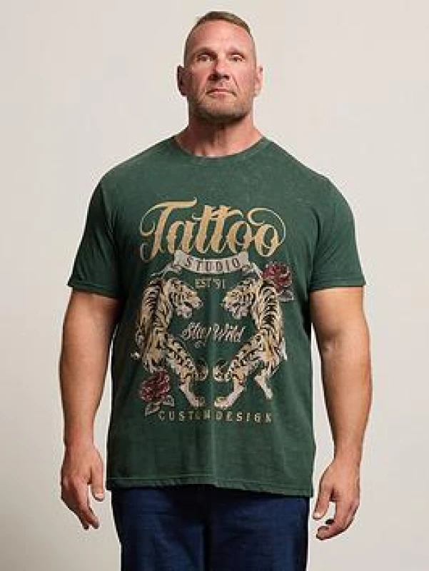 Image of BadRhino BadRhino Men Tattoo Tiger Graphic T-Shirt in Green Size: 4X-Large Green 4XL Male 5063589410399