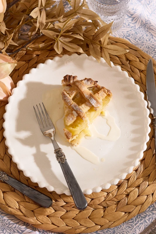 Image of Dibor Set of 4 Luxury Auvergne Beaded White Christmas Dinnner Side Plates Dia 20cm Size: 4 Pack White Unisex 4 Pack