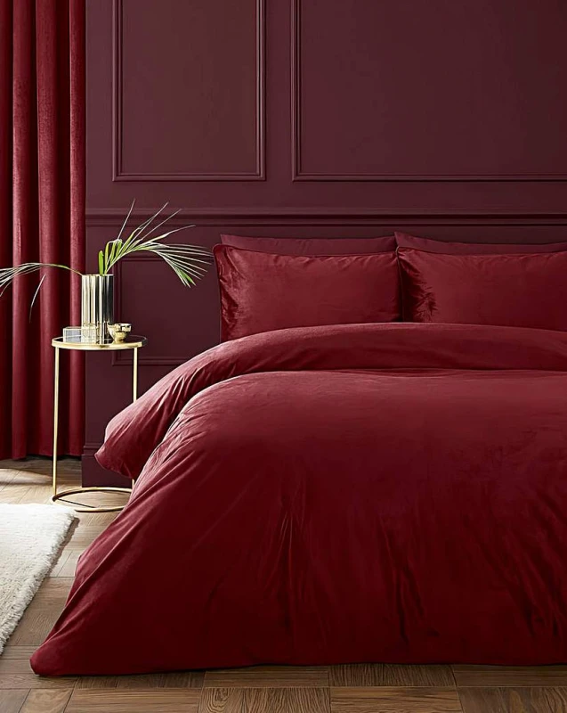 Image of Catherine Lansfield Catherine Lansfield 'Kingsley' Soft Matt Velvet Duvet Cover Set in Raspberry Size: Super King Raspberry Super King Unisex 505768