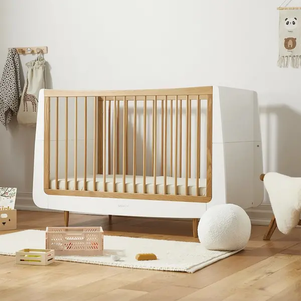 Image of SnuzKot Skandi Cot Bed 'Oak'