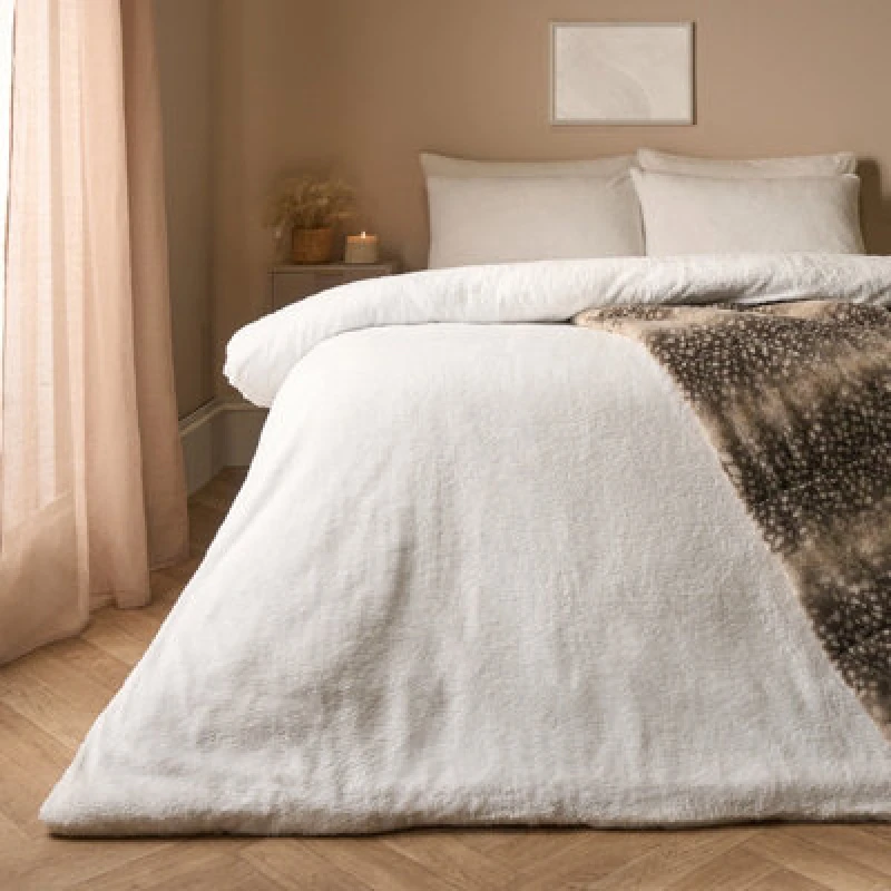 Image of OHS OHS Thermal Soft Teddy Fleece Duvet Cover Bedding Set in White Size: Double White Double Unisex 5027434172375