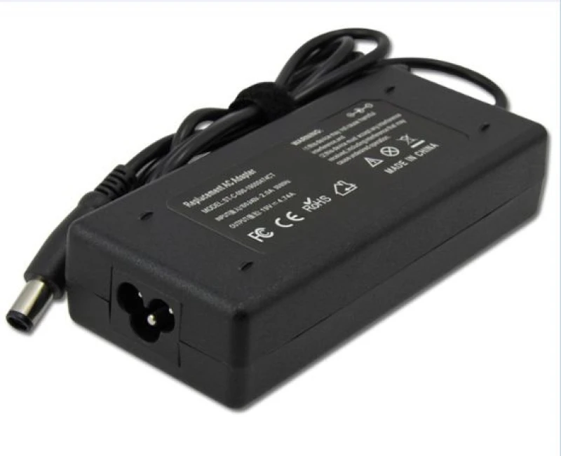 Image of CoreParts MSPT2126 power adapter/inverter Indoor 90 W Black