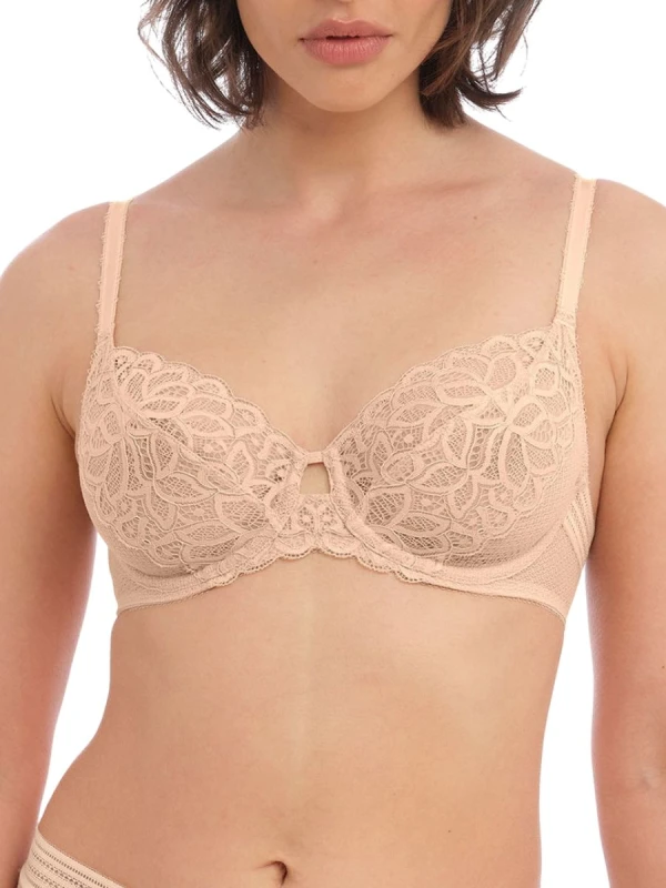 Image of Wacoal Womens Raffine Underwire Bra in Nude Size: 34DD Nude Female 34DD