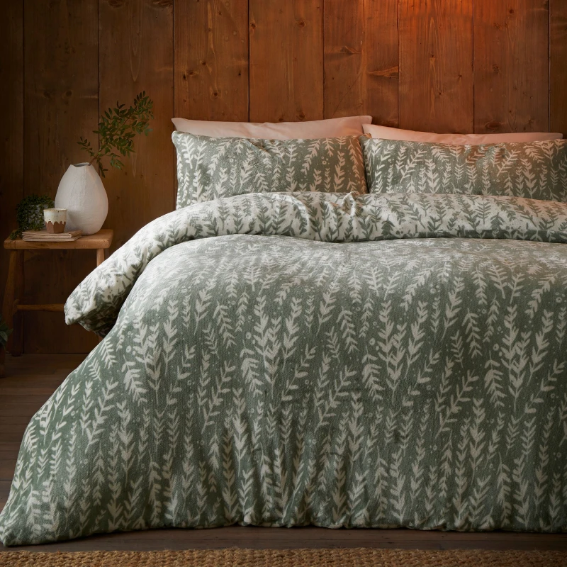 Image of Fusion Winter Foliage Flannel Fleece Duvet Cover Bedding Set Green
