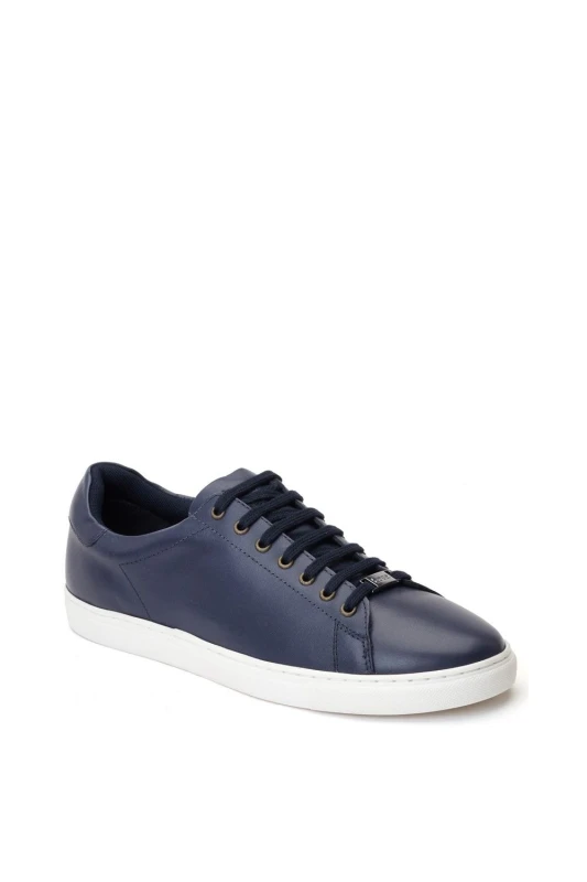 Image of Base London Base London Men Tucker Sneaker in Navy Size: 7 Navy 7 Male 5038538364535