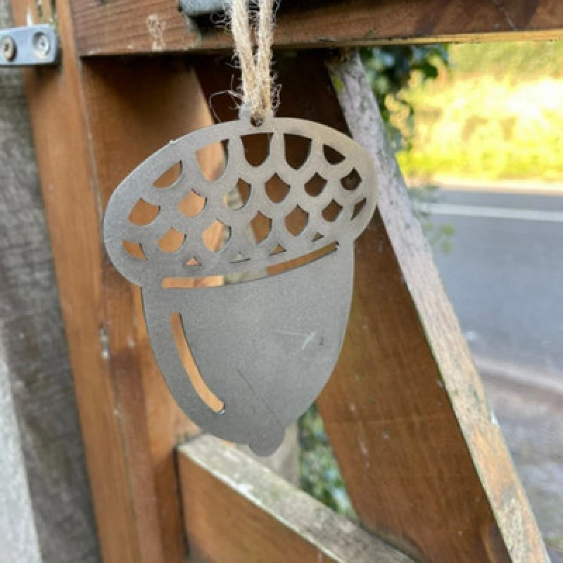 Image of Poppy Forge Small Hanging Acorn (Pack Of 3) - Bare Metal/ready To Rust - W10 X H8 Cm