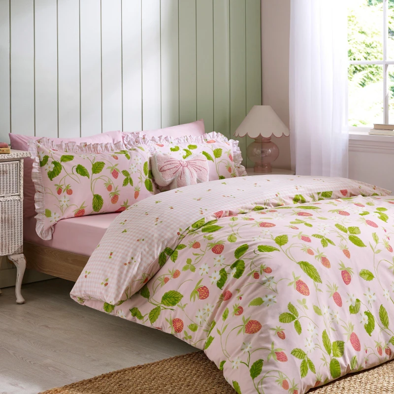 Image of Catherine Lansfield Strawberry Frills Duvet Cover Bedding Set Pink