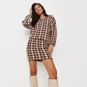 Image of Missguided premium knitted houndstooth jumper - Brown