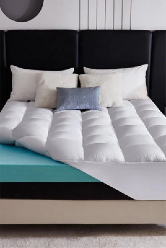 Image of Ezysleep Ezysleep 10cm Memory Foam Combination Topper in White Size: Small Double White Small Double Unisex 5034567873307