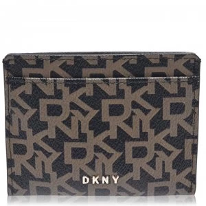 Image of DKNY Logo Bryant Card Holder - Ebony Black NHO