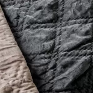 Image of Gallery Interiors Quilted Diamond Blanket Bedspread in Charcoal