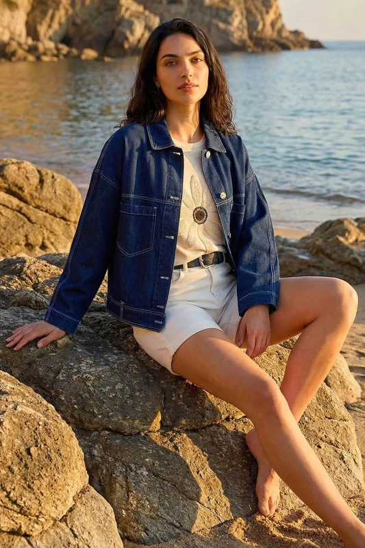 Image of Dusk Womens Denim Jacket in Indigo Size: 8 Indigo Female 8