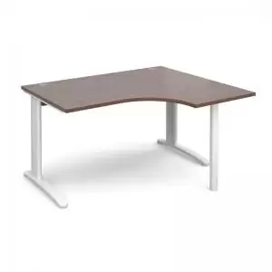 Image of TR10 right hand ergonomic desk 1400mm - white frame and walnut top