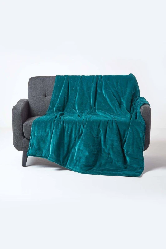 Image of HOMESCAPES Emerald Green Velvet Quilted Throw, 150 x 200cm - Green - Homescapes SF1250B