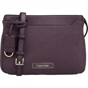 Image of Calvin Klein Worked Crossbody Bag - MERLOT BA4